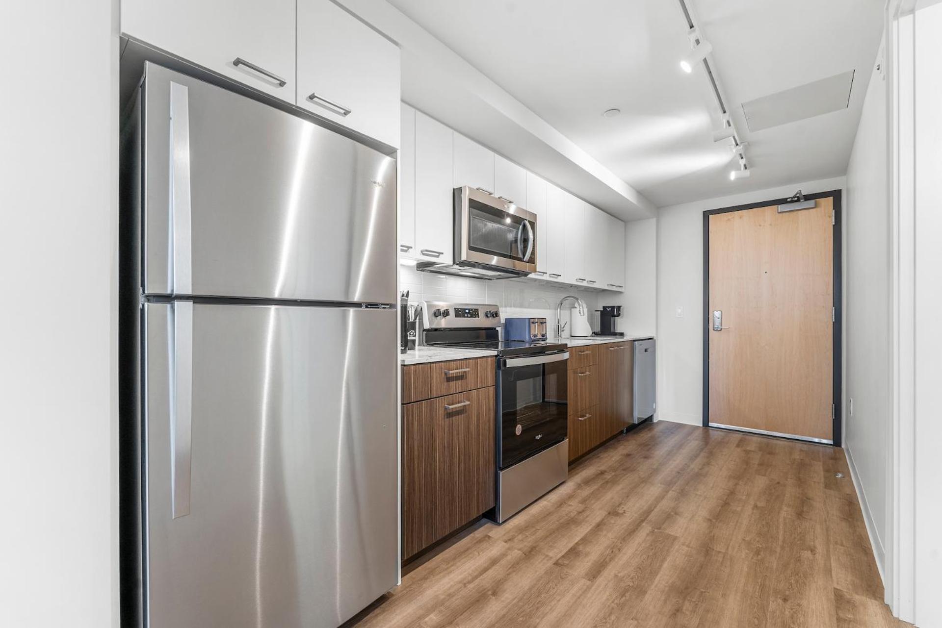 Furnished Luxury Next To Harvard Stadium Apartment
