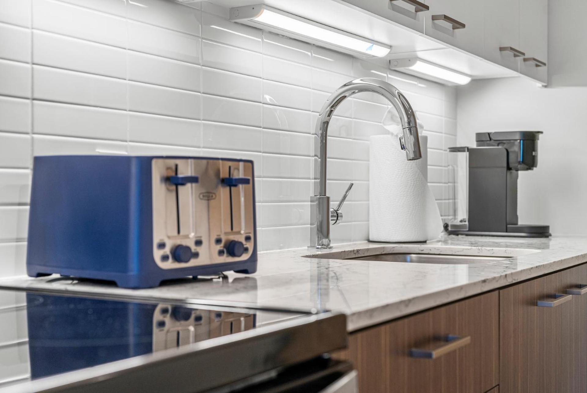 Apartment Furnished Luxury Next To Harvard Stadium