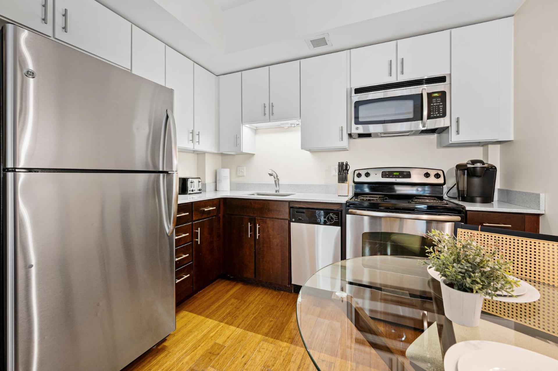 Apartment Furnished In Downtown *