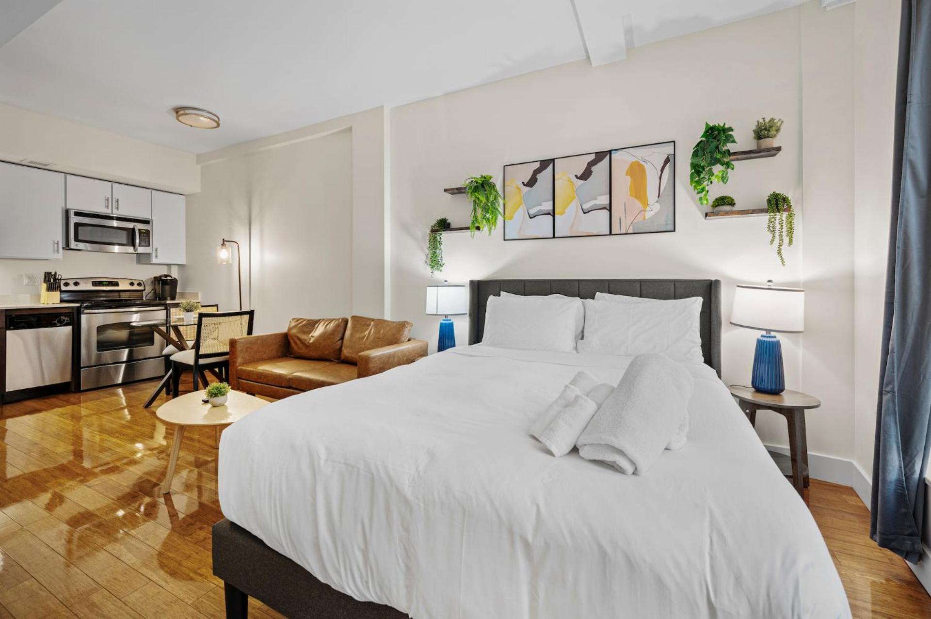 Furnished In Downtown Apartment *