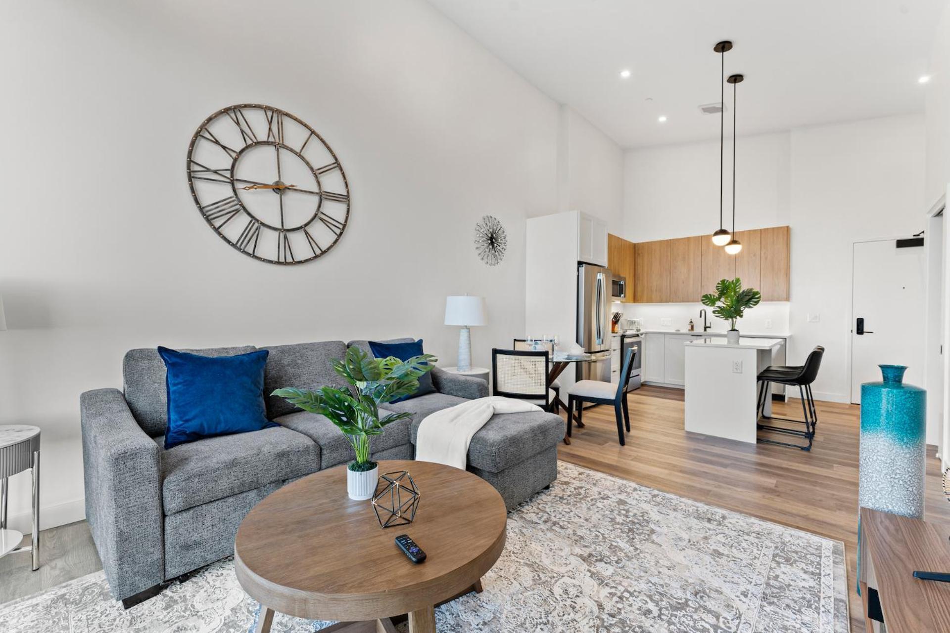 Apartment Luxury Furnished Near Logan Airport *