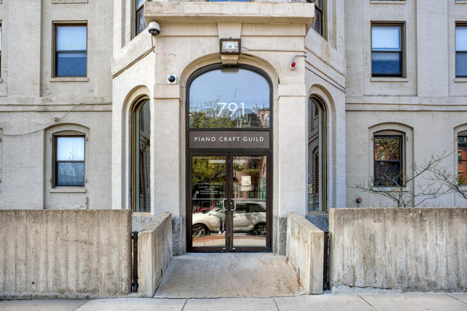 S End W Gym Pool Nr Mass Ave T Bos-617 Apartment