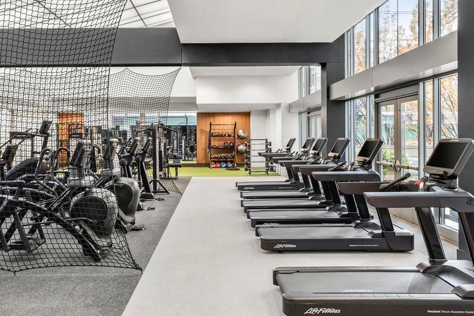East Cambridge 1br W Gym Wd Near T Stop Bos-959