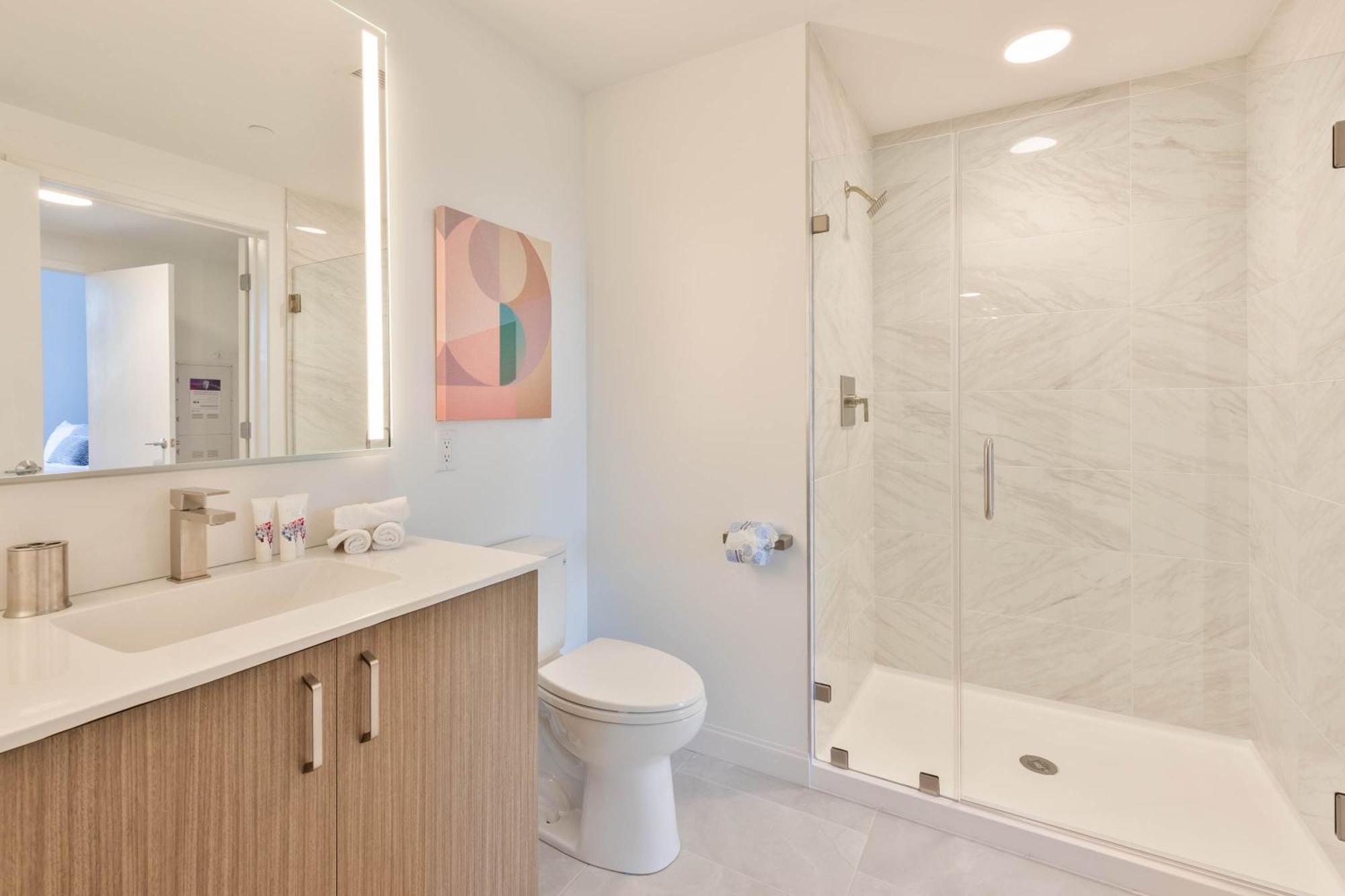 Luxury With Kitchen In Fenway - Idl-524