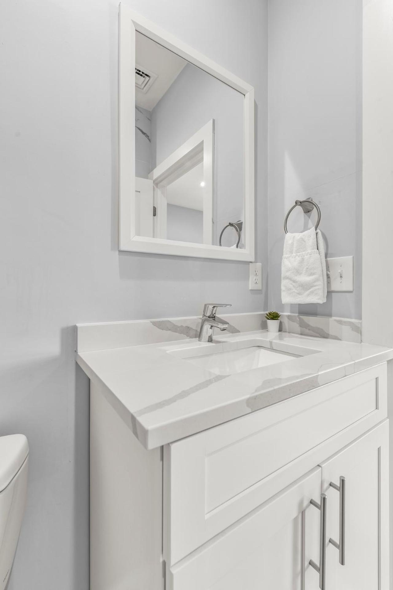 Apartment Furnished Near Logan Airport