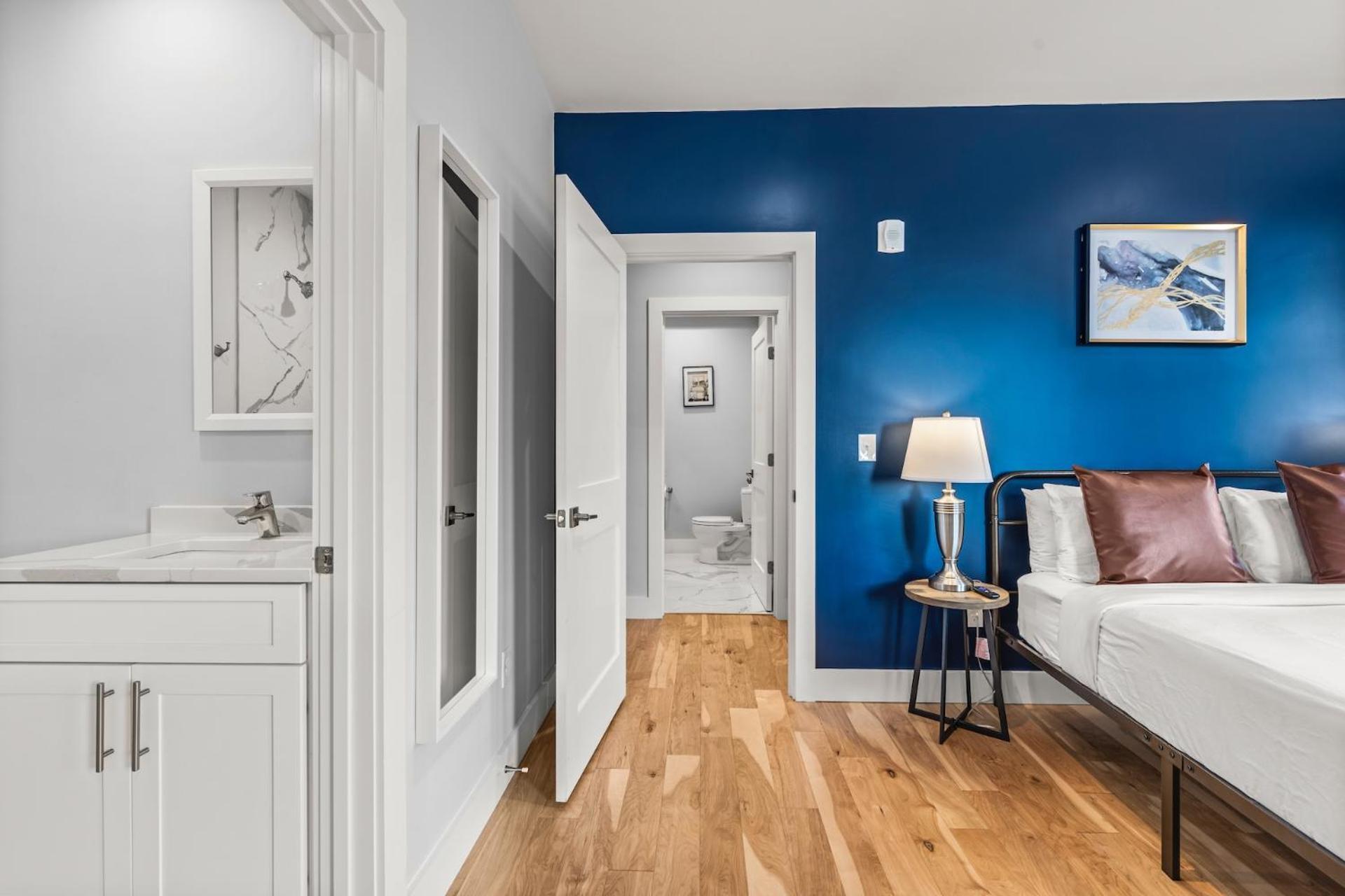 Furnished Near Logan Airport Apartment