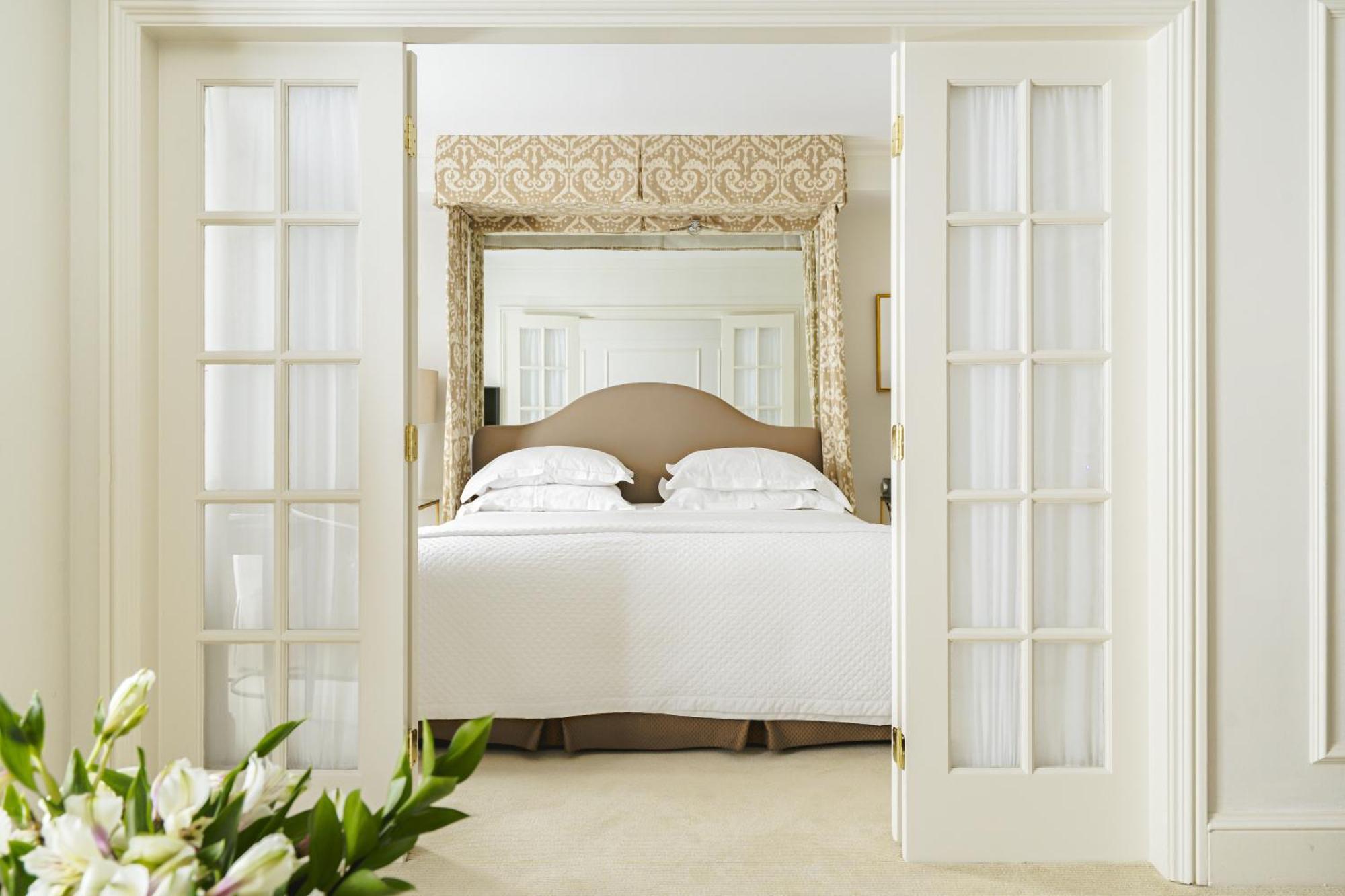 The Eliot Hotel 5*