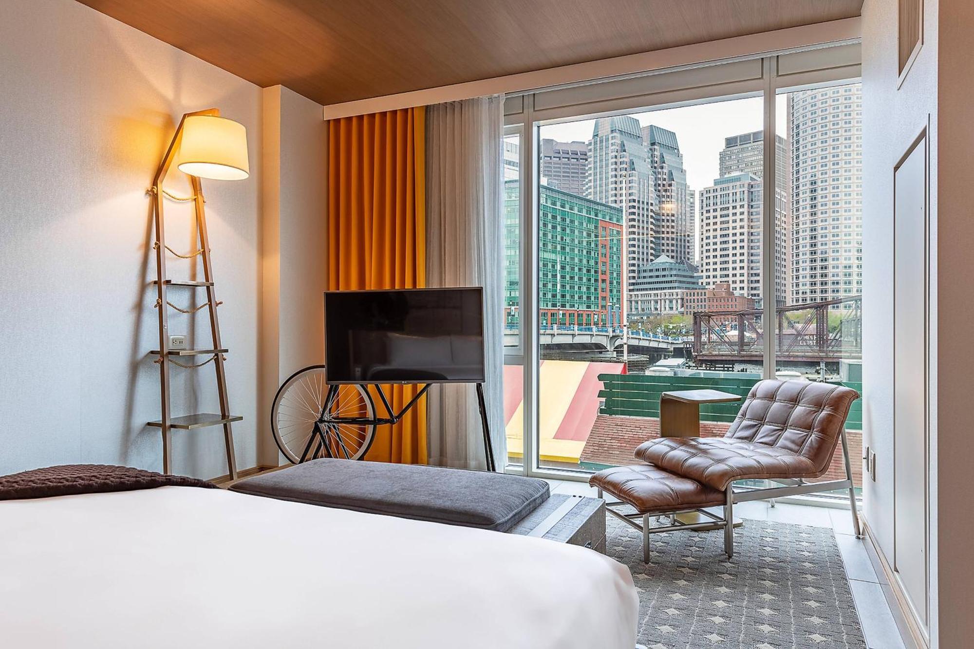 The Envoy Hotel, Autograph Collection 4* Boston