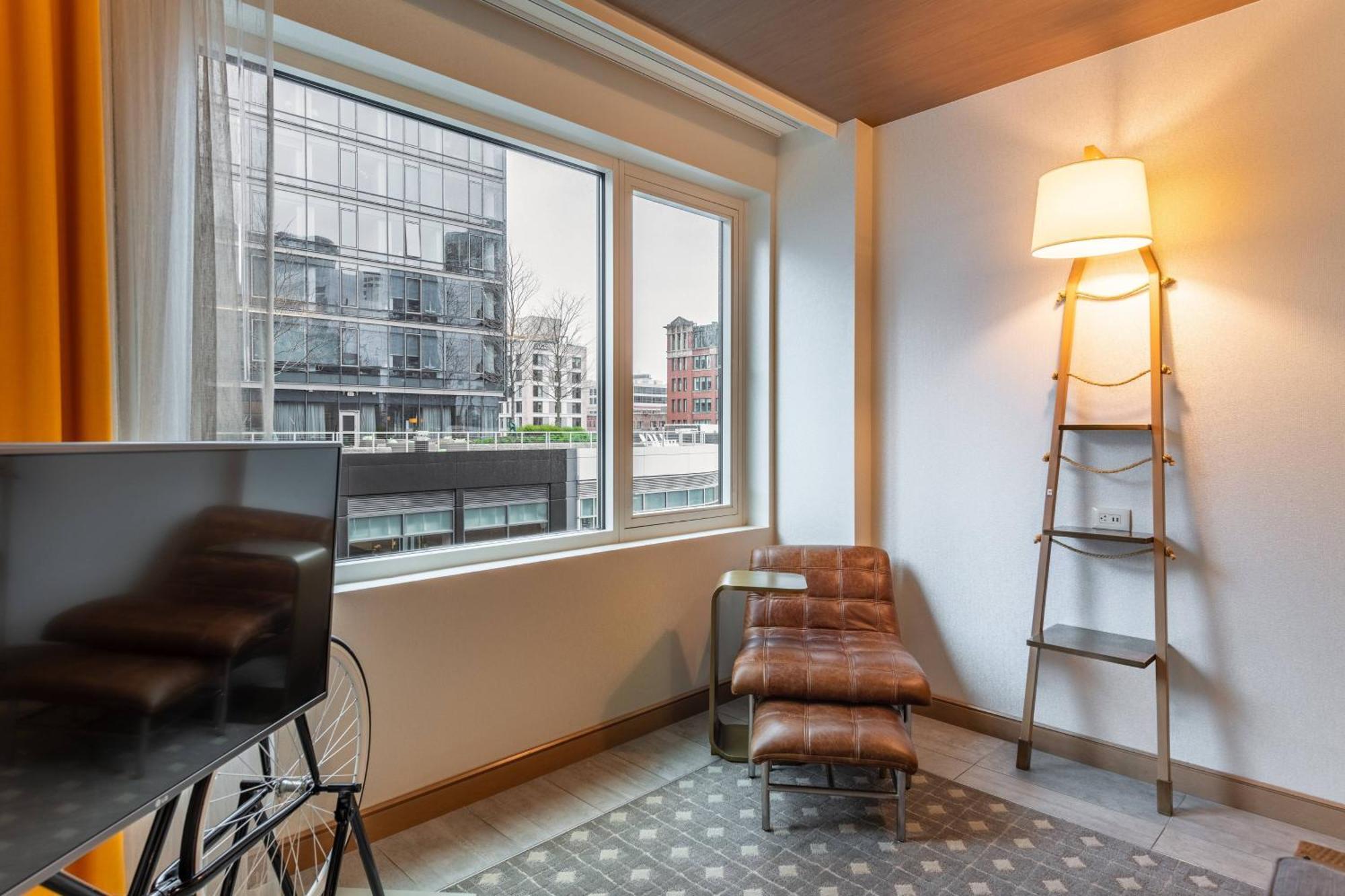 The Envoy Hotel, Autograph Collection Boston