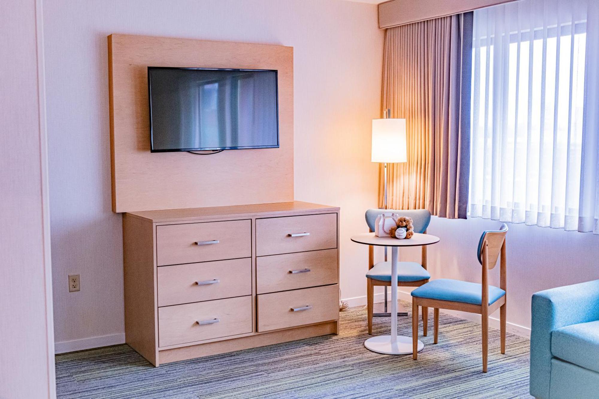 Hotel The At Longwood Medical 3*