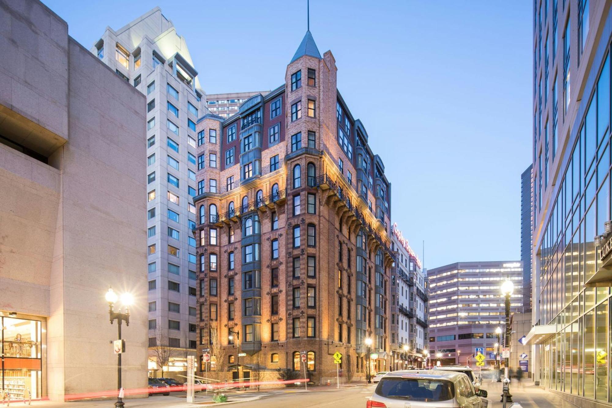 Courtyard Copley Square Hotel