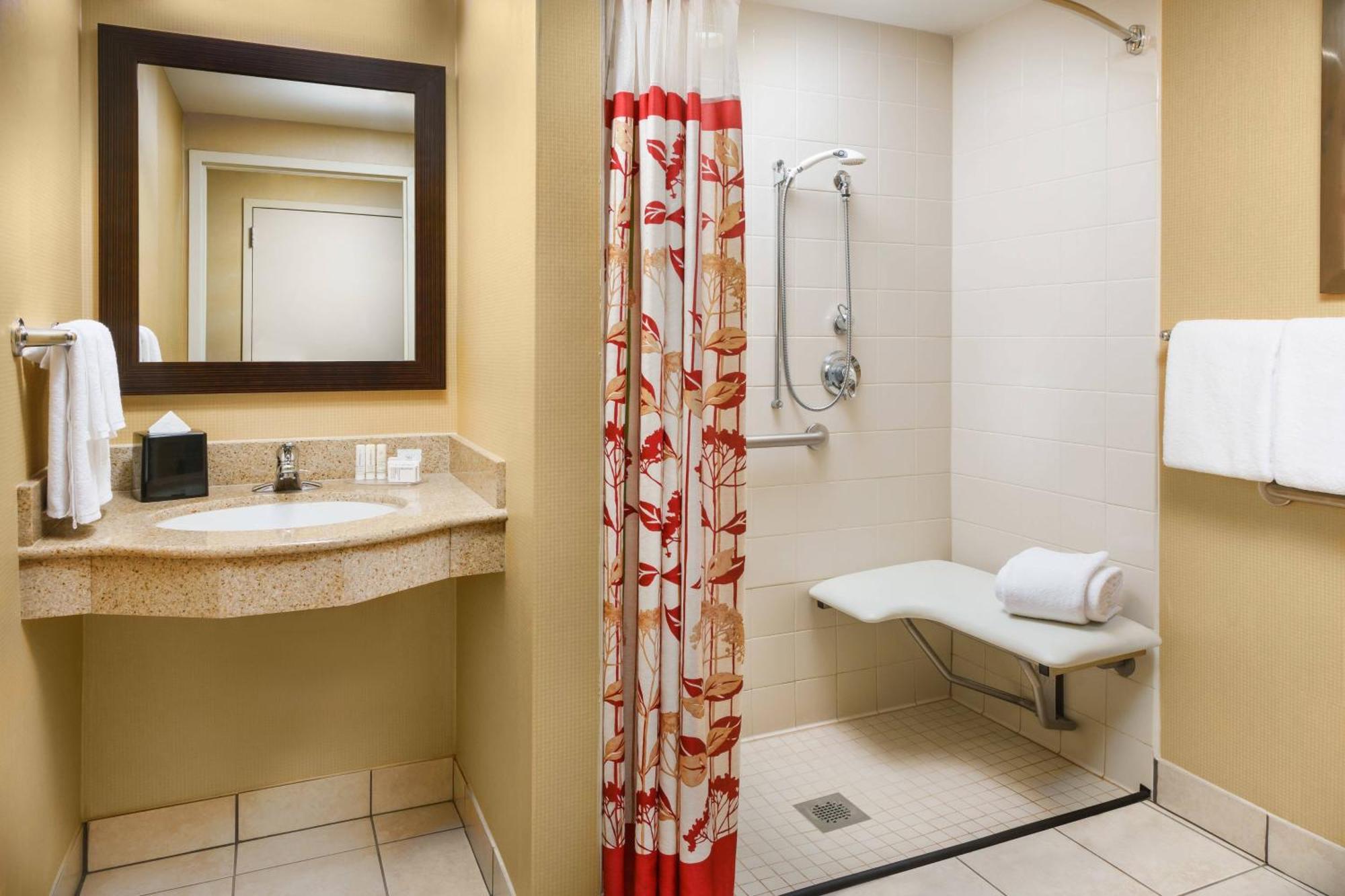 Courtyard Boston-south Hotel 3*
