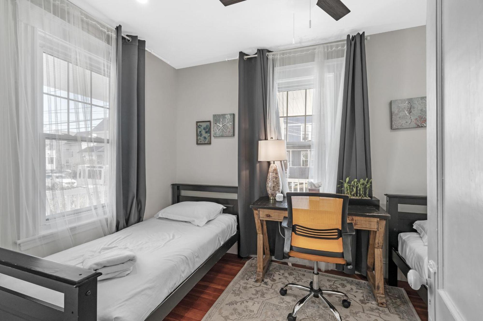 Roslindale Village Apartment