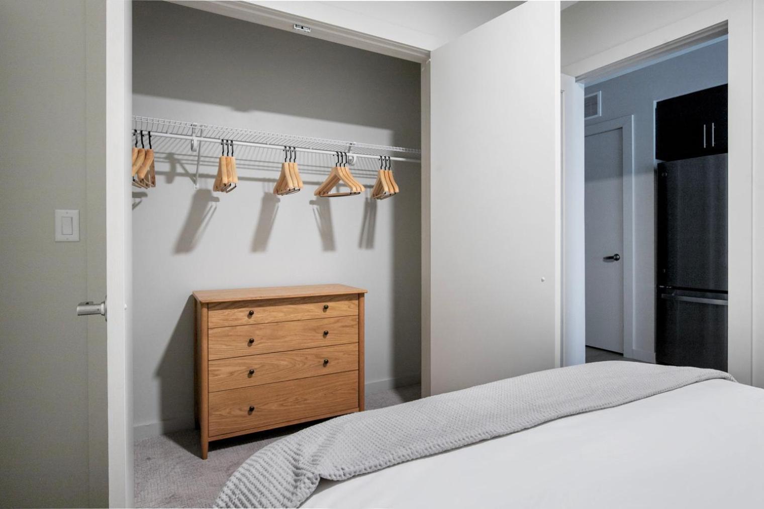 Brighton Jr 1br W Wd Gym On The River Bos-997 Boston