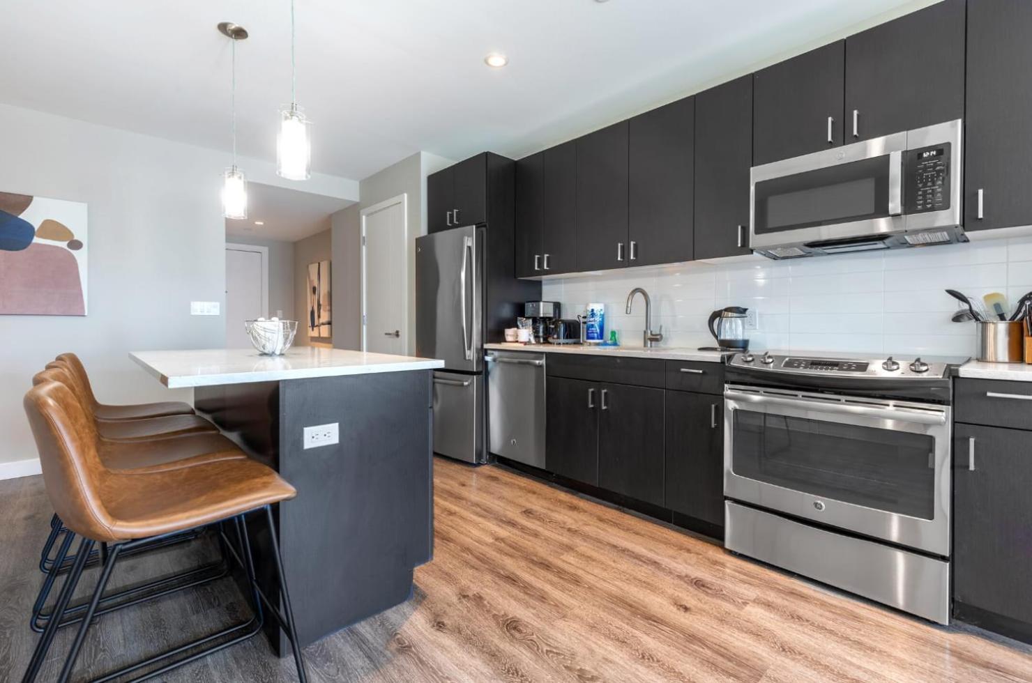 Private 2br Seaport-via-714 Boston