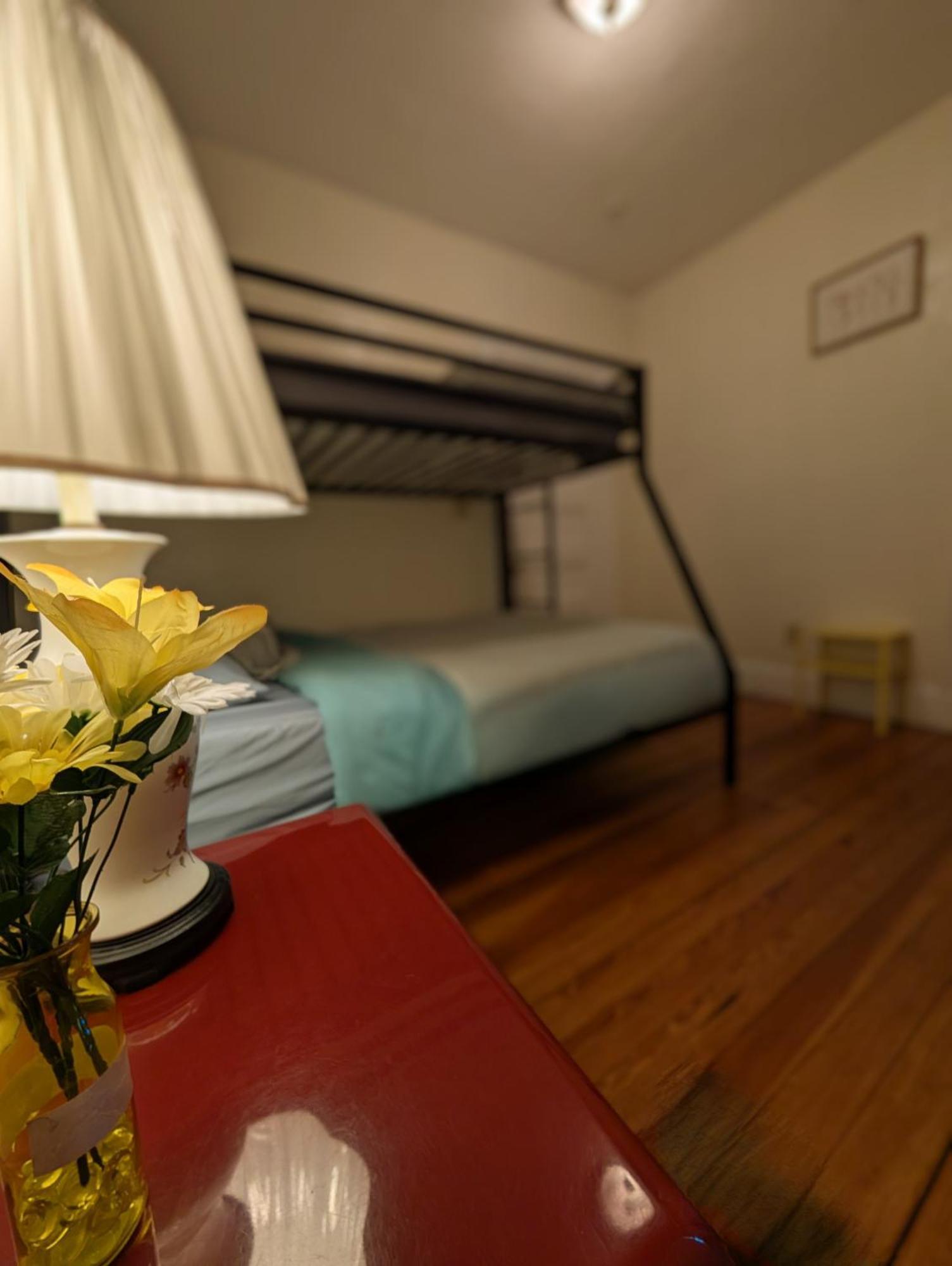 Homestel Hostel Boston