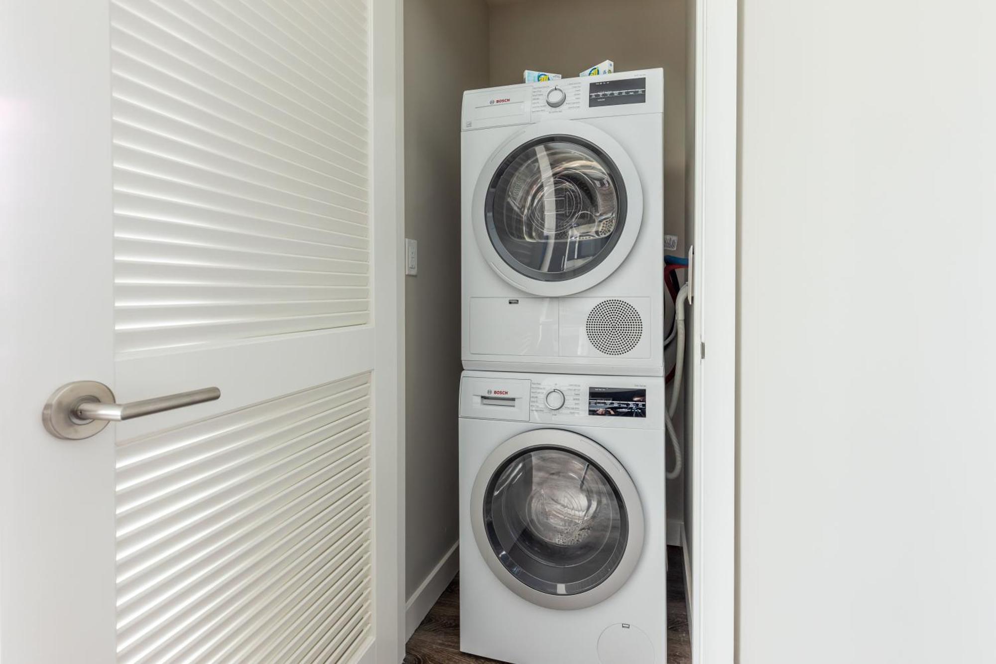 Private 2br Seaport-via-714 Apartment