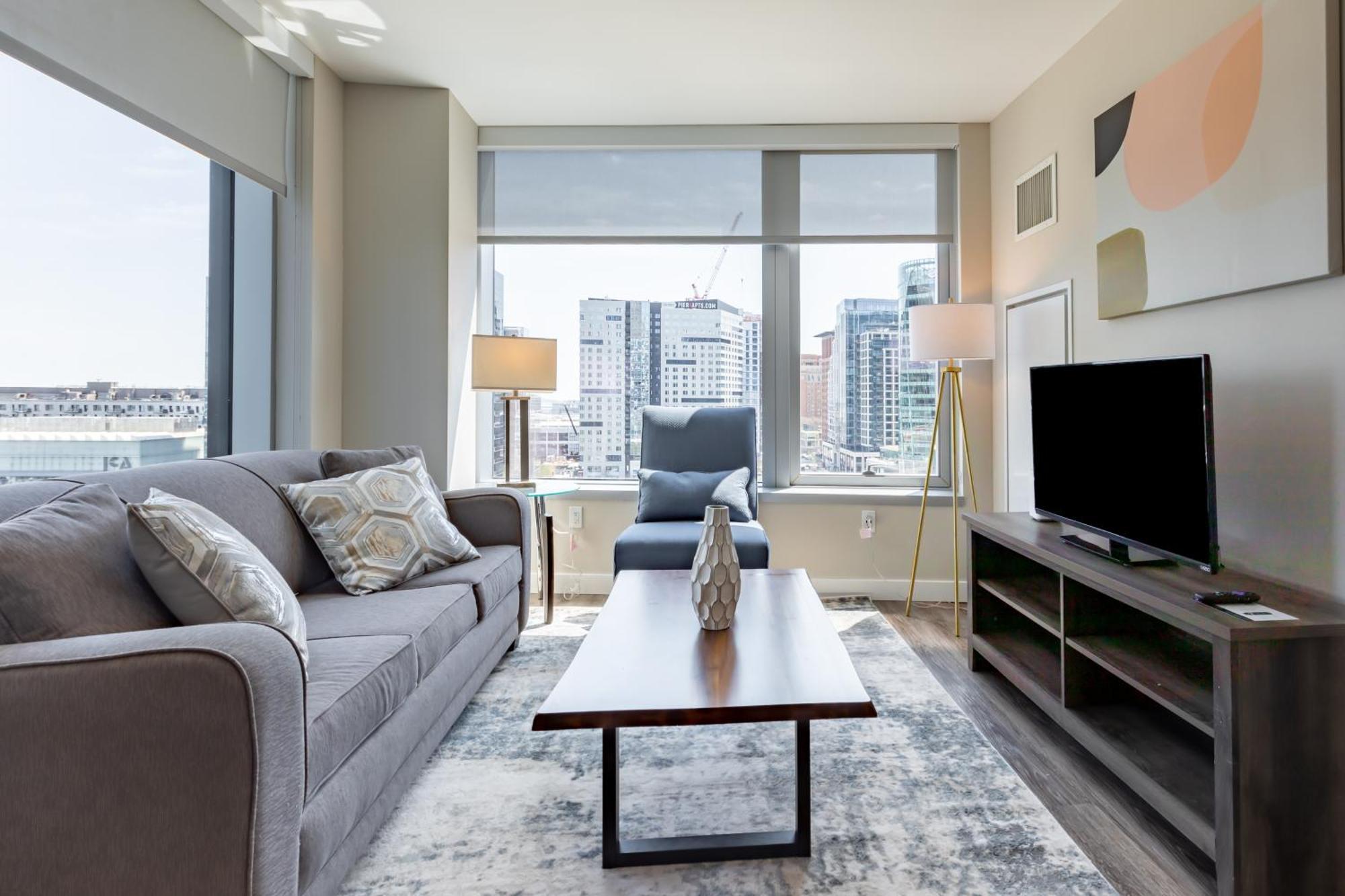 Private 2br Seaport-via-714