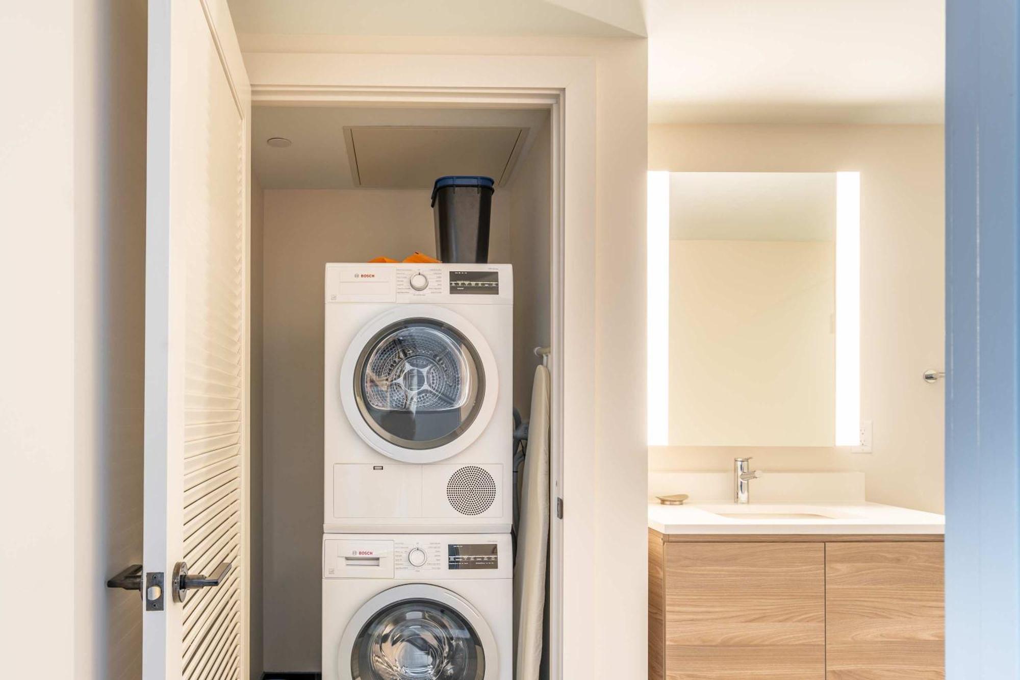 Luxury Heart Of Seaport-alx-1217 Apartment Boston