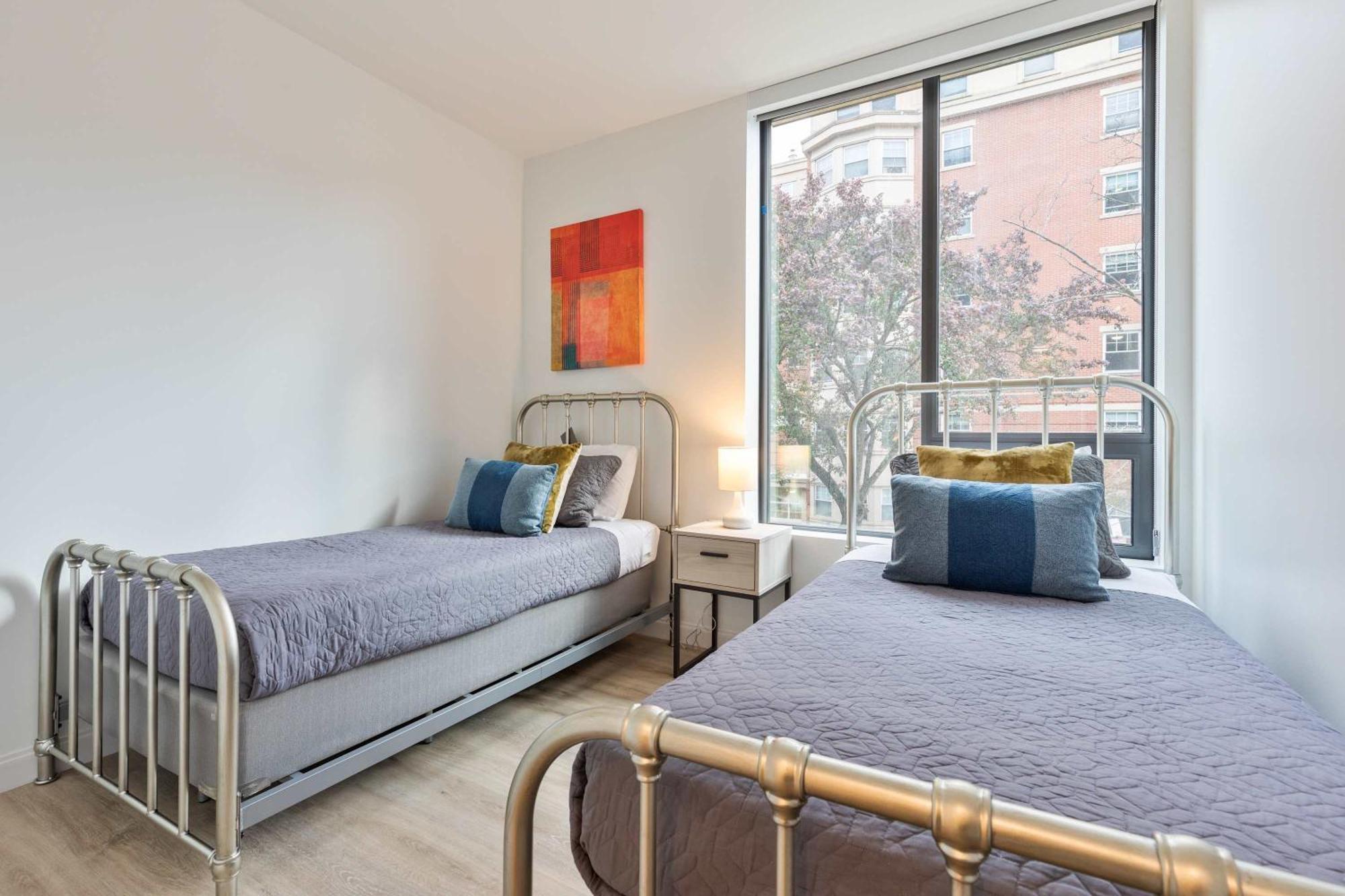 Private With Kitchen & Gym * Boston