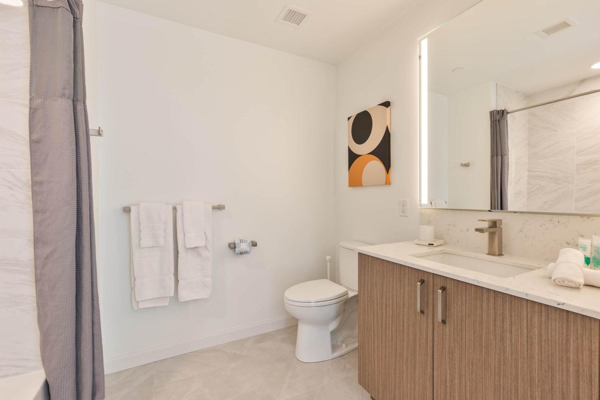 Gorgeous With Kitchen-idl-637 *