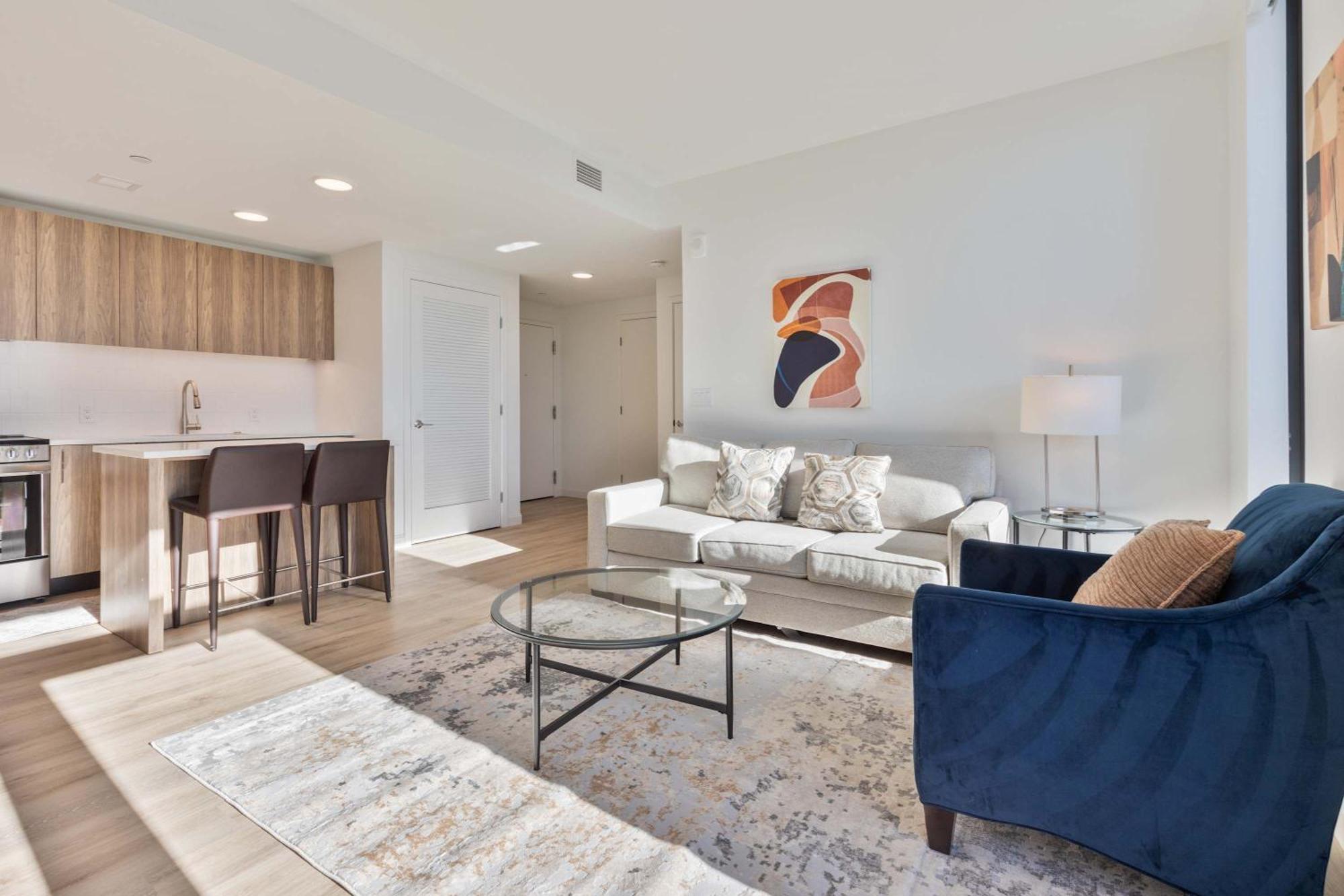 Gorgeous With Kitchen-idl-637 * Boston