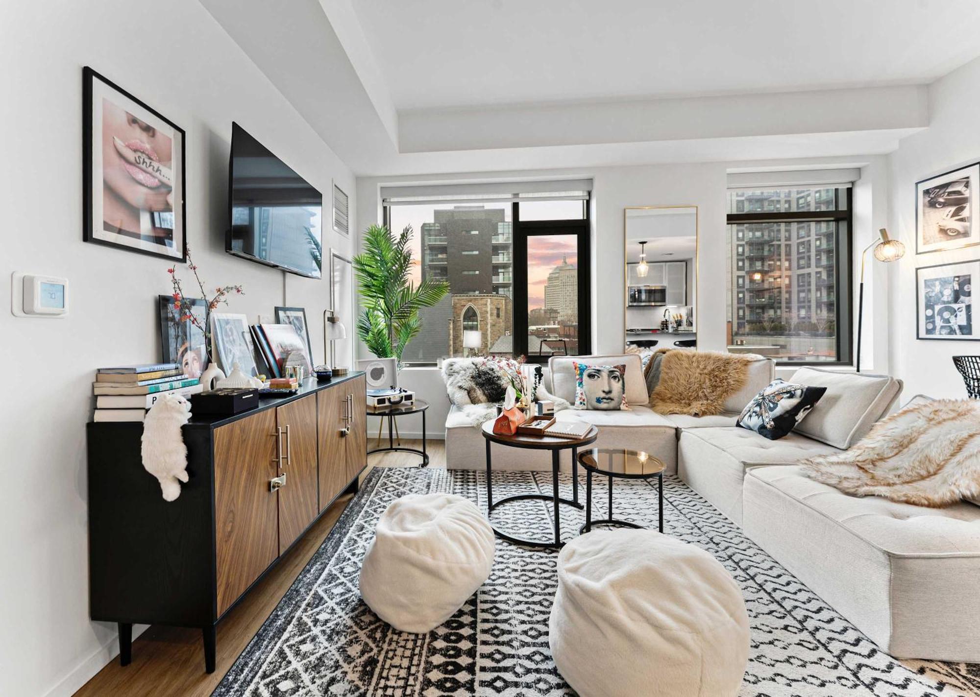 Apartment The Dazzling Two-bedroom Two-bath In South End Boston