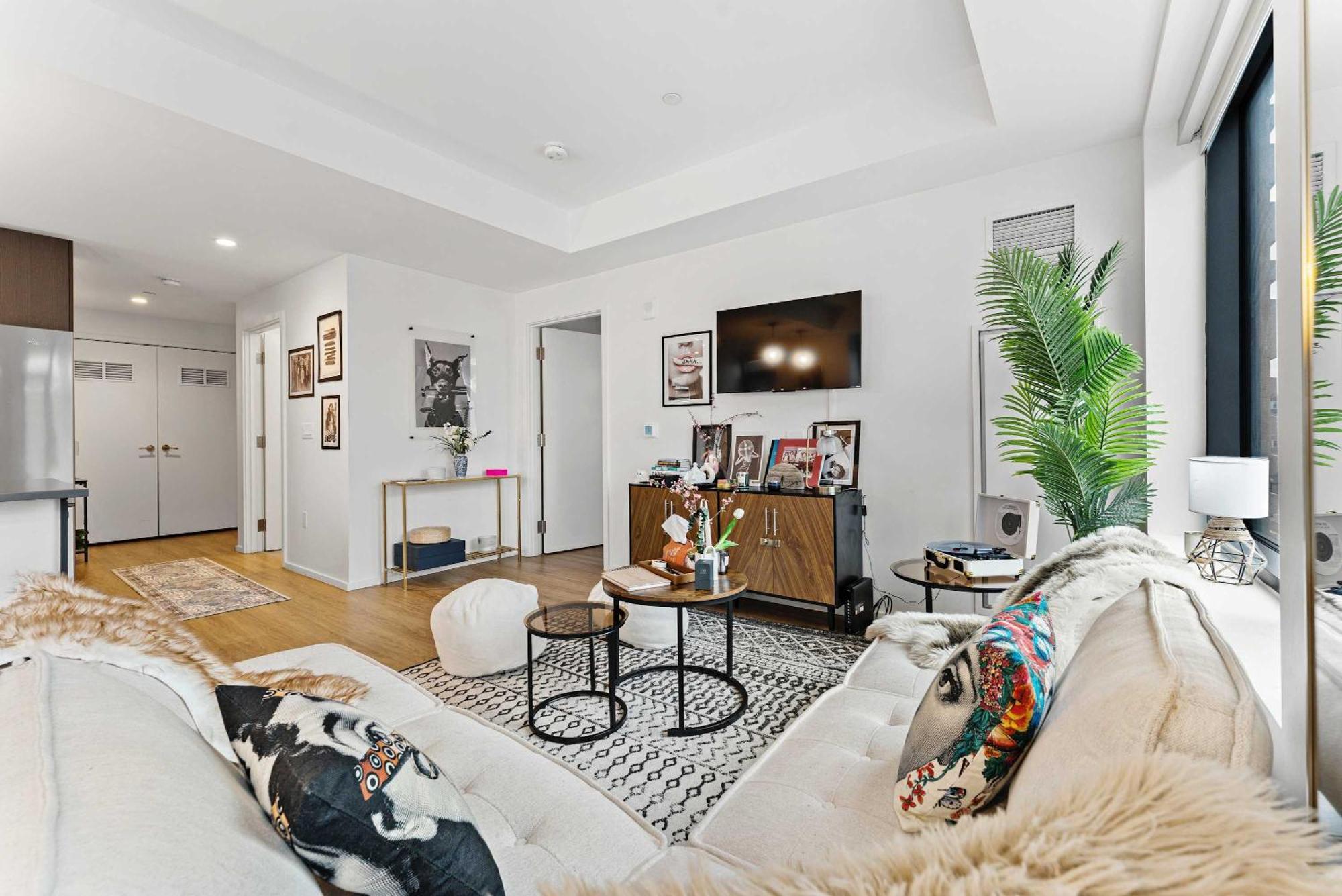 The Dazzling Two-bedroom Two-bath In South End * Boston