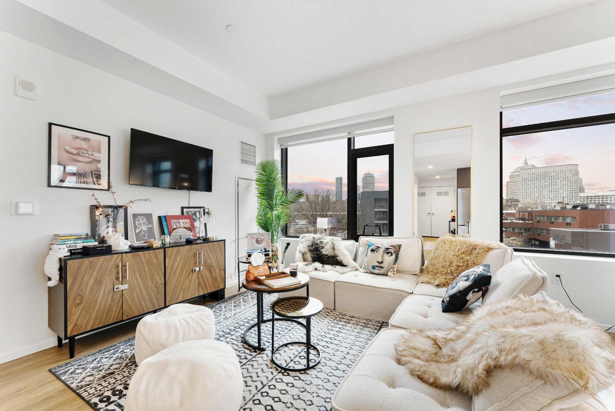 The Dazzling Two-bedroom Two-bath In South End Apartment Boston