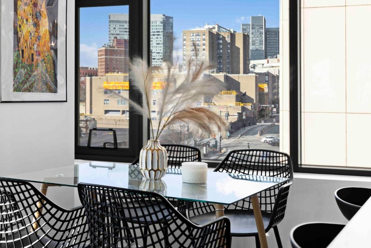 The Dazzling Two-bedroom Two-bath In South End * Boston