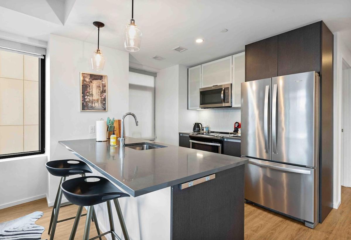 The Dazzling Two-bedroom Two-bath In South End Boston