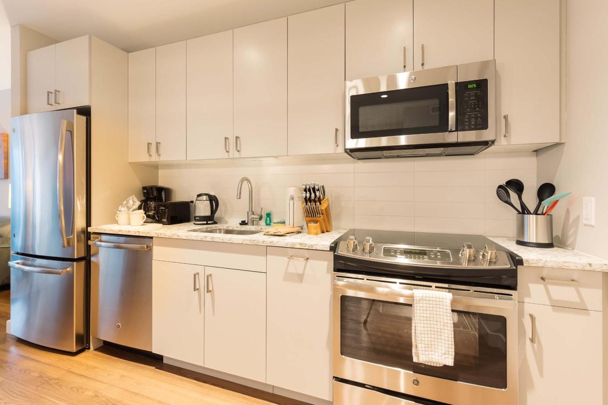 Apartment Luxury In Seaport Boston