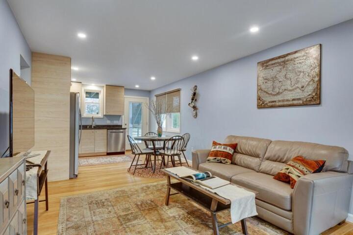 Apartment 2br Dog-friendly In 2-fam - Comfy Retreat