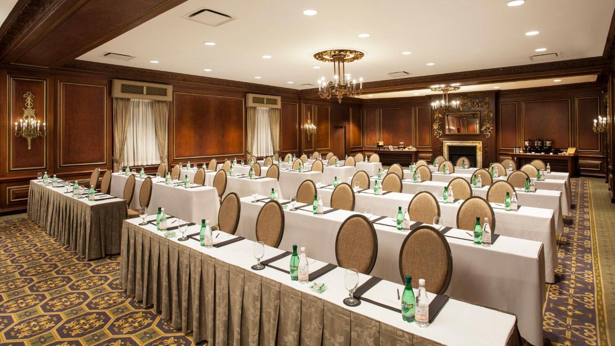 Omni Parker House 4*