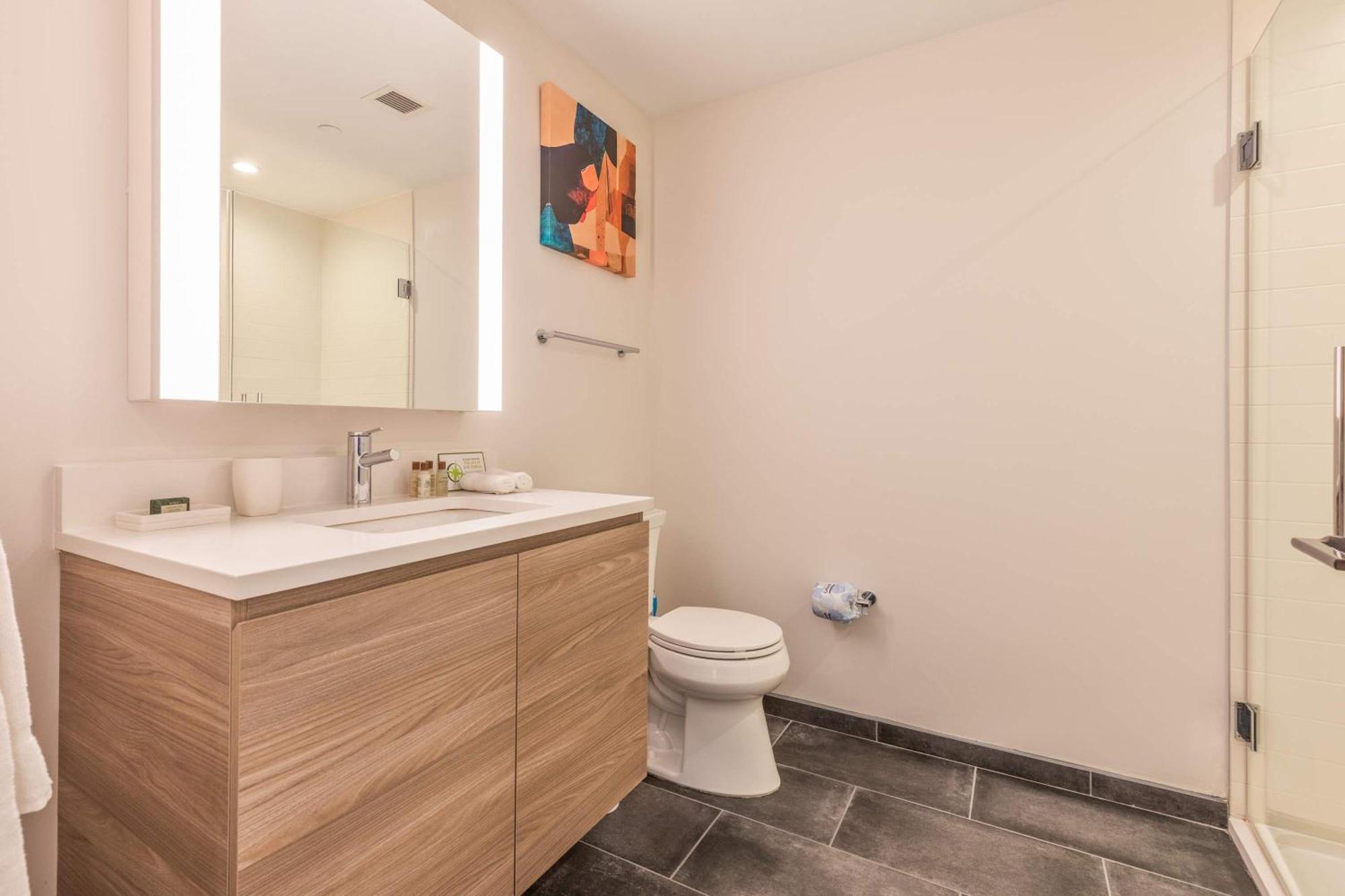 Luxury Heart Of Seaport-alx-1217 Apartment