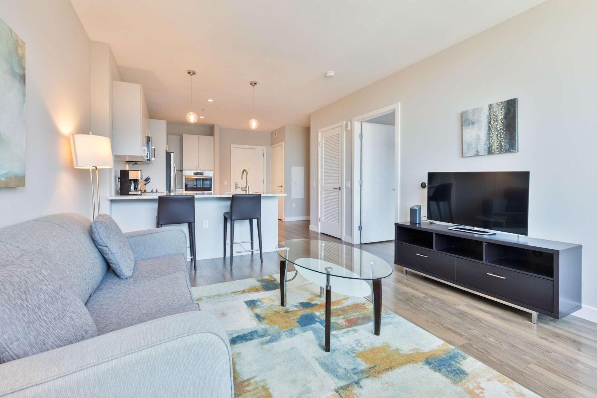 Luxury In Seaport