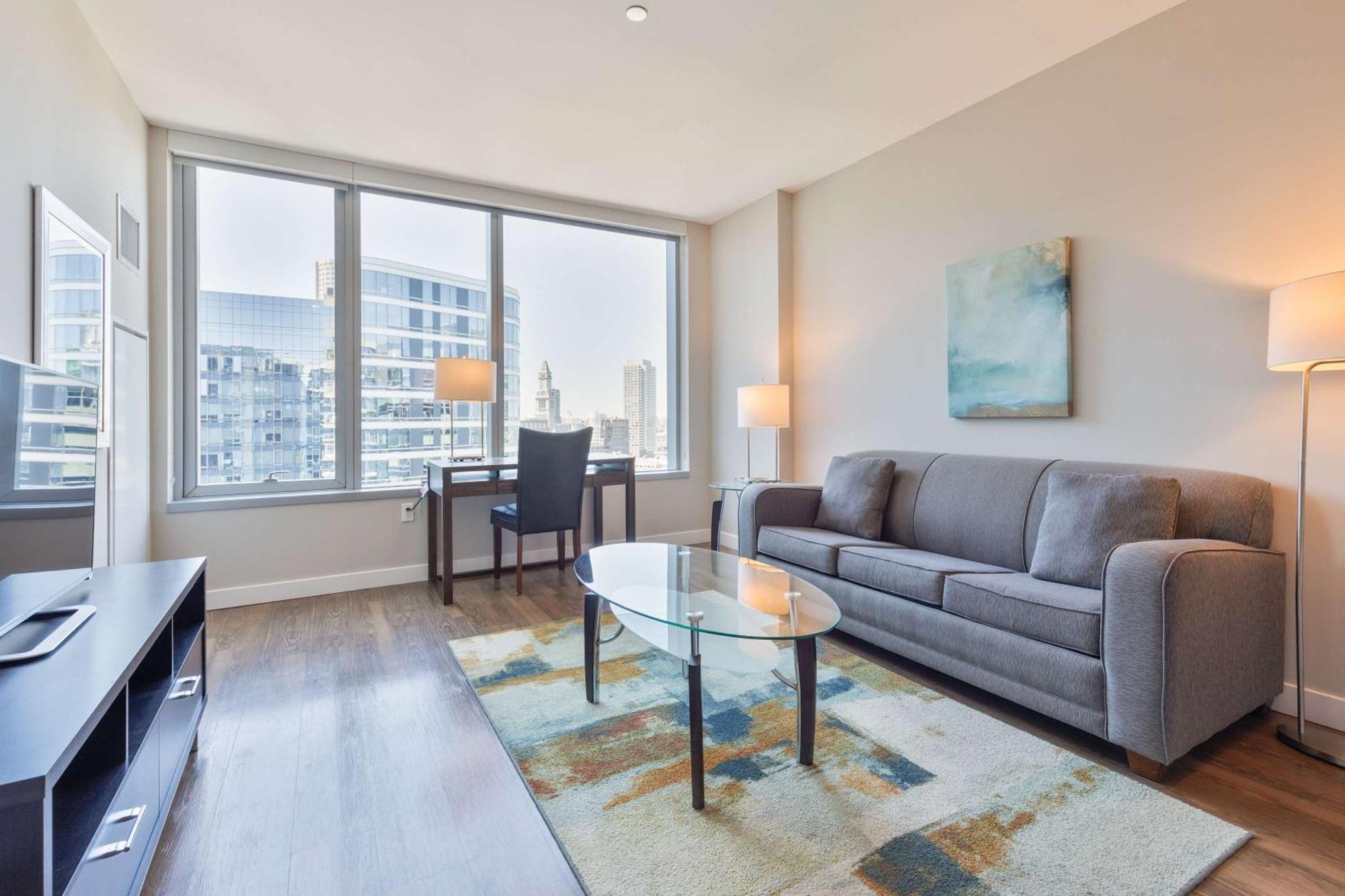 Luxury In Seaport