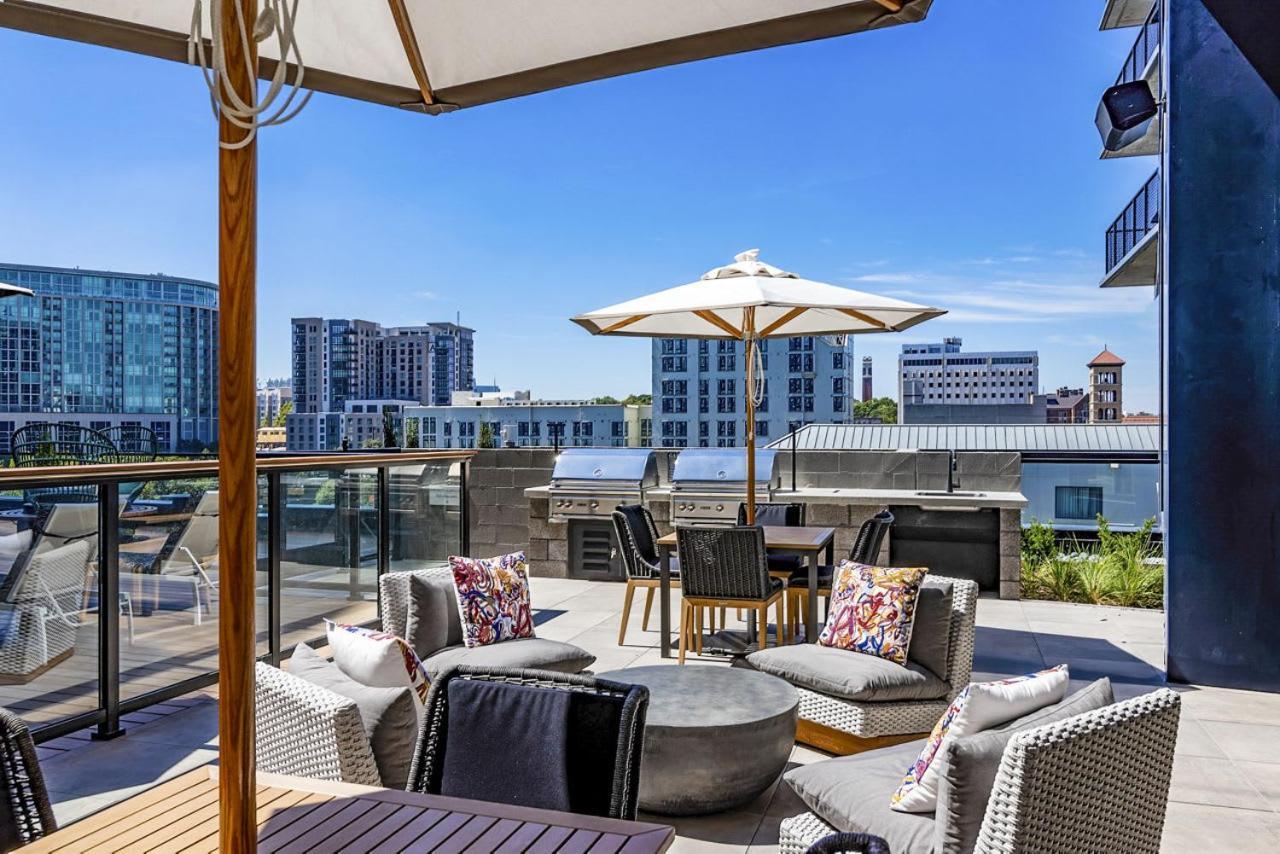 Luxury South End Views And Pool Apartment Boston