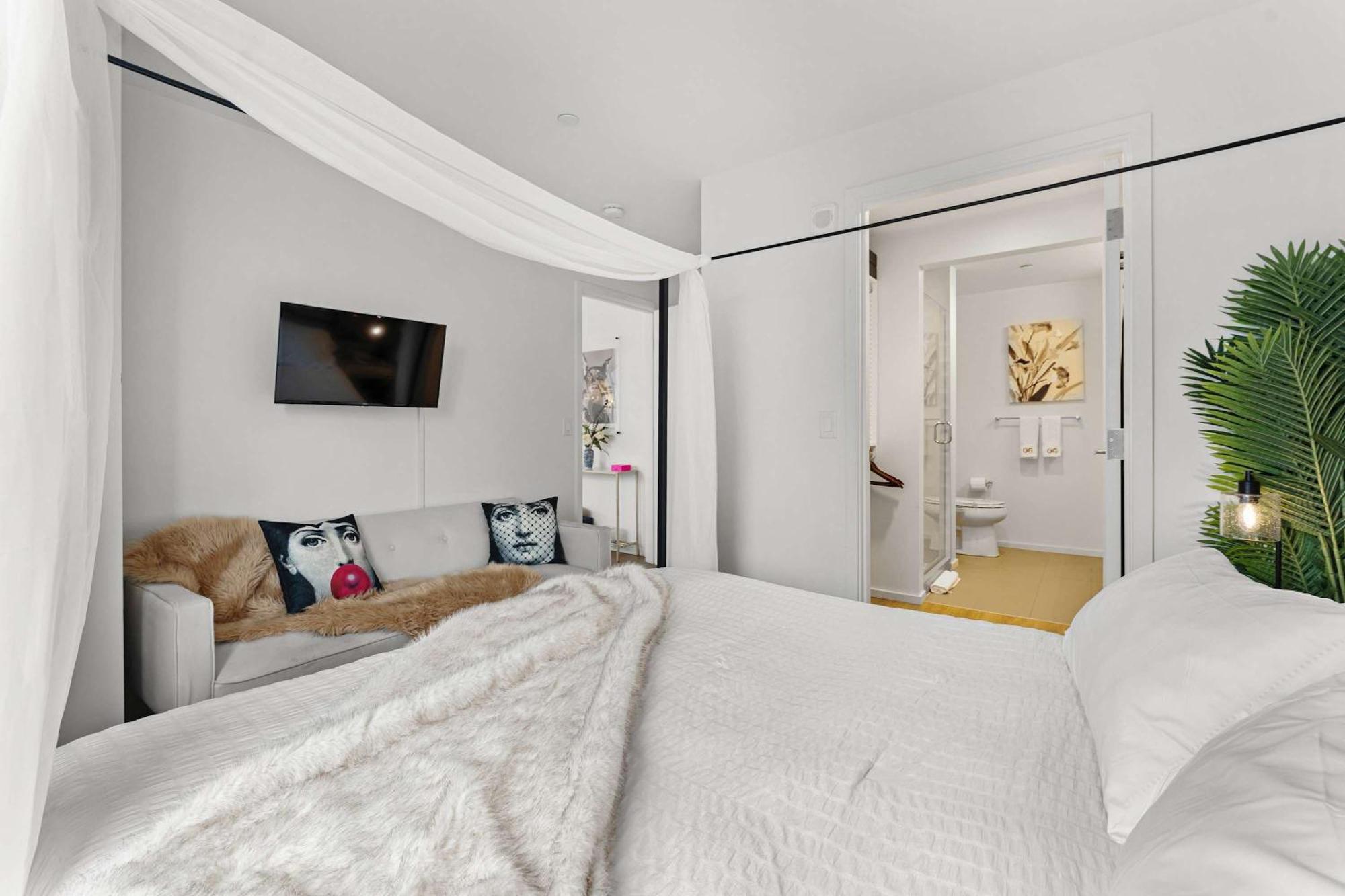 Family-friendly South End Apartment