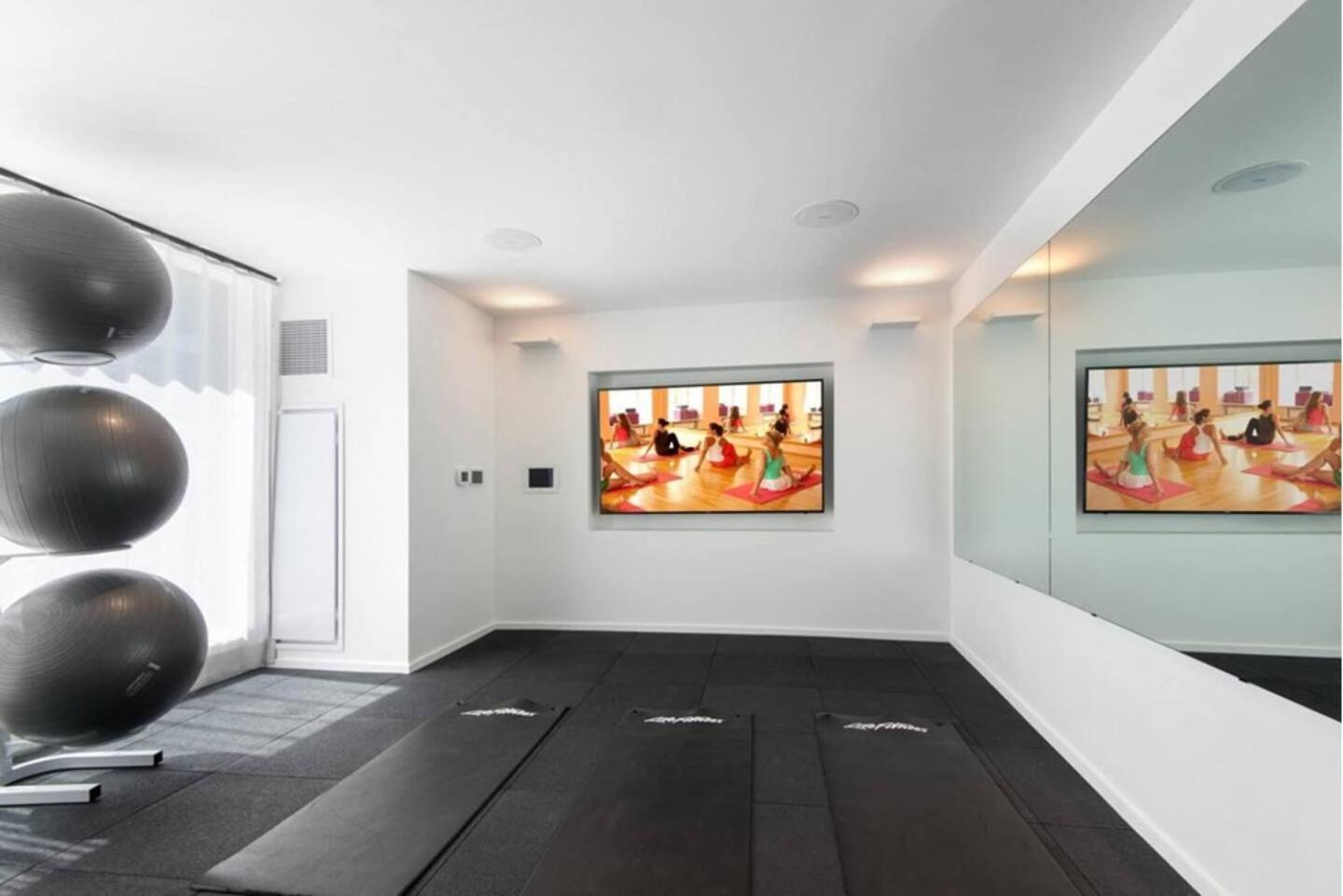 Family-friendly South End Apartment *