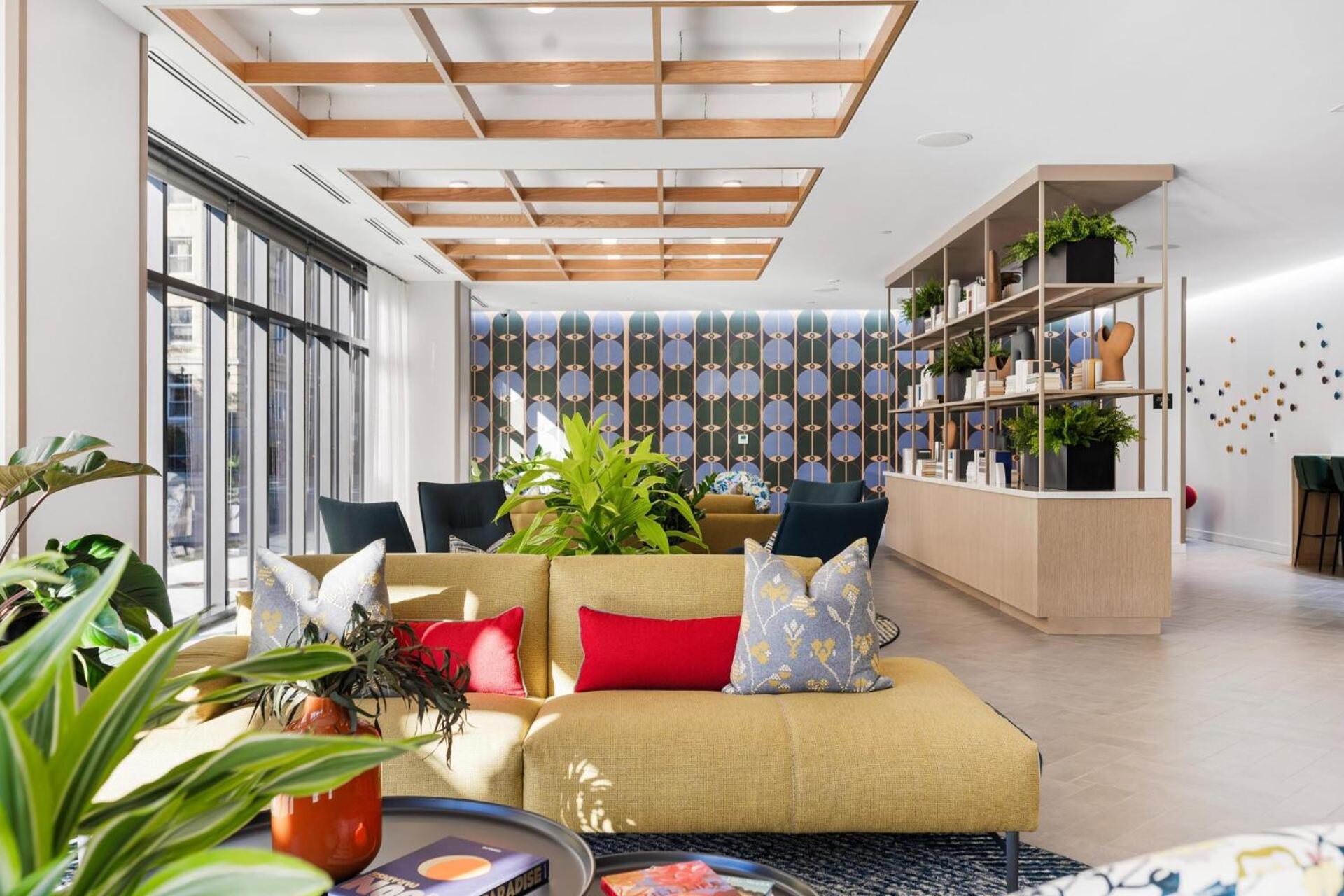 Downtown With Kitchen And Gym Apartment