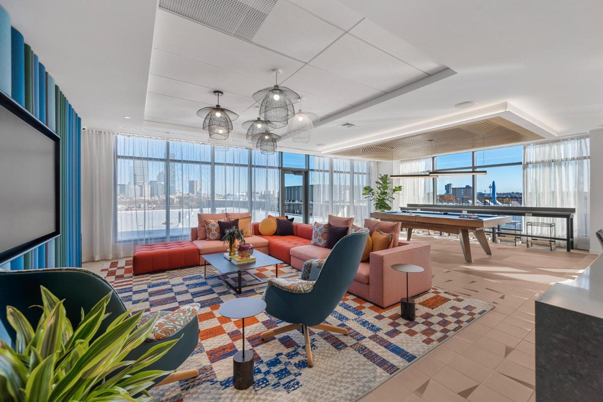 Apartment Downtown With Kitchen And Gym