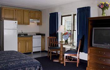 Constitution Hotel