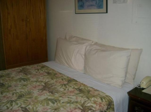Guest house Commonwealth Court Boston