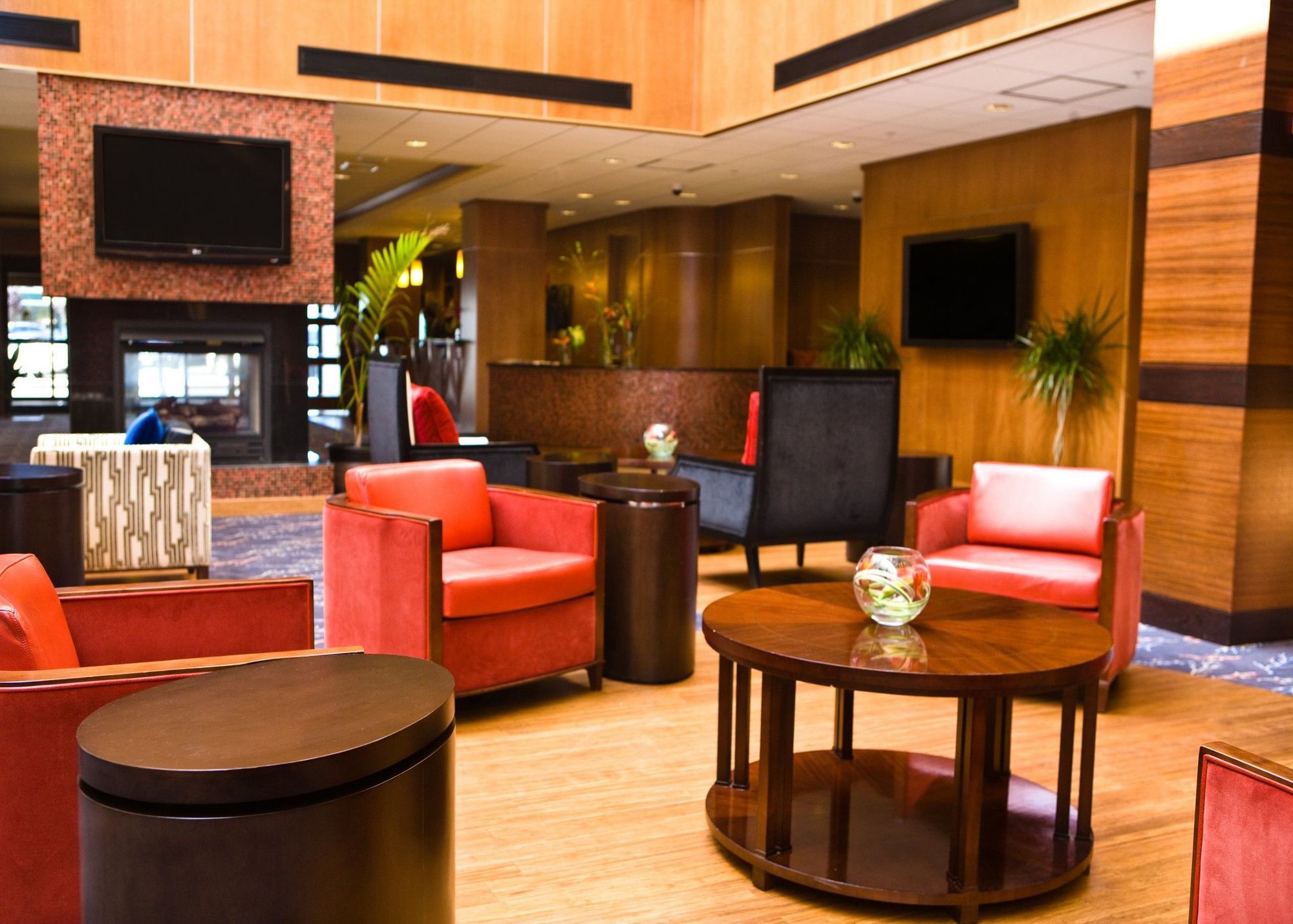 Courtyard By Marriott Logan Airport Hotel 3*