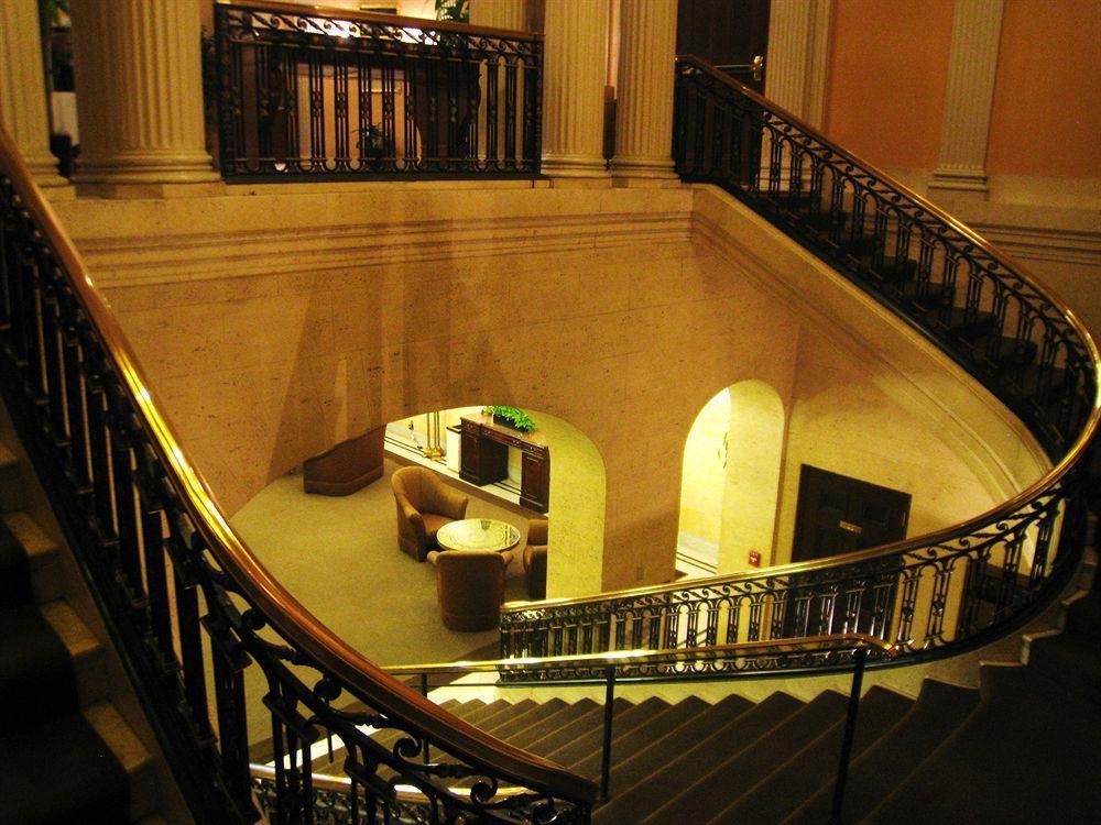 Common Hotel