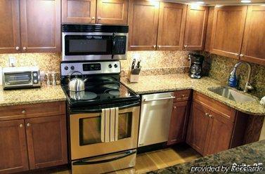 Back Bay Beacon Apartment *
