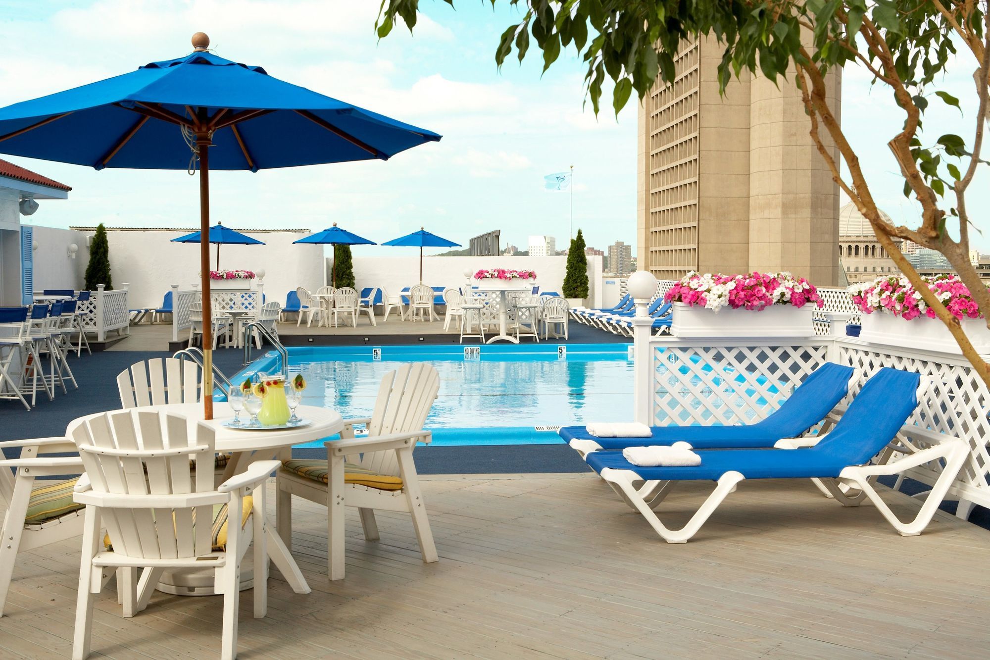 Hotel The Colonnade