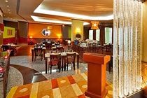 Courtyard By Marriott Logan Airport Hotel