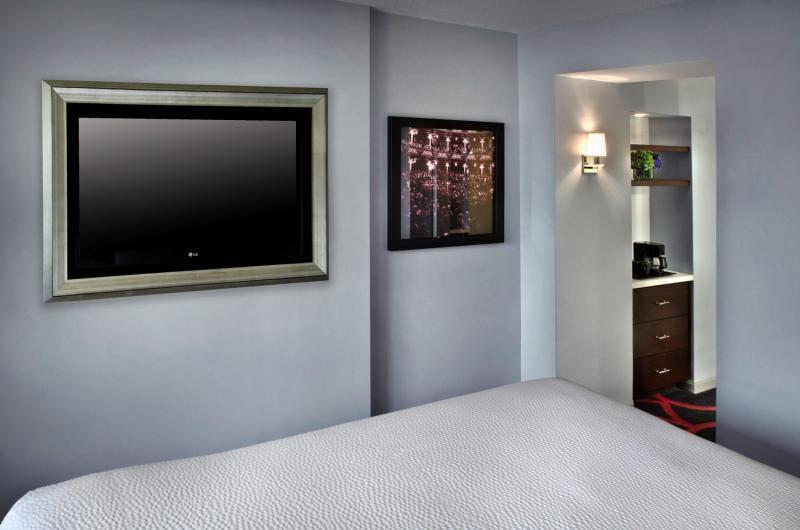 Courtyard By Marriott Downtown